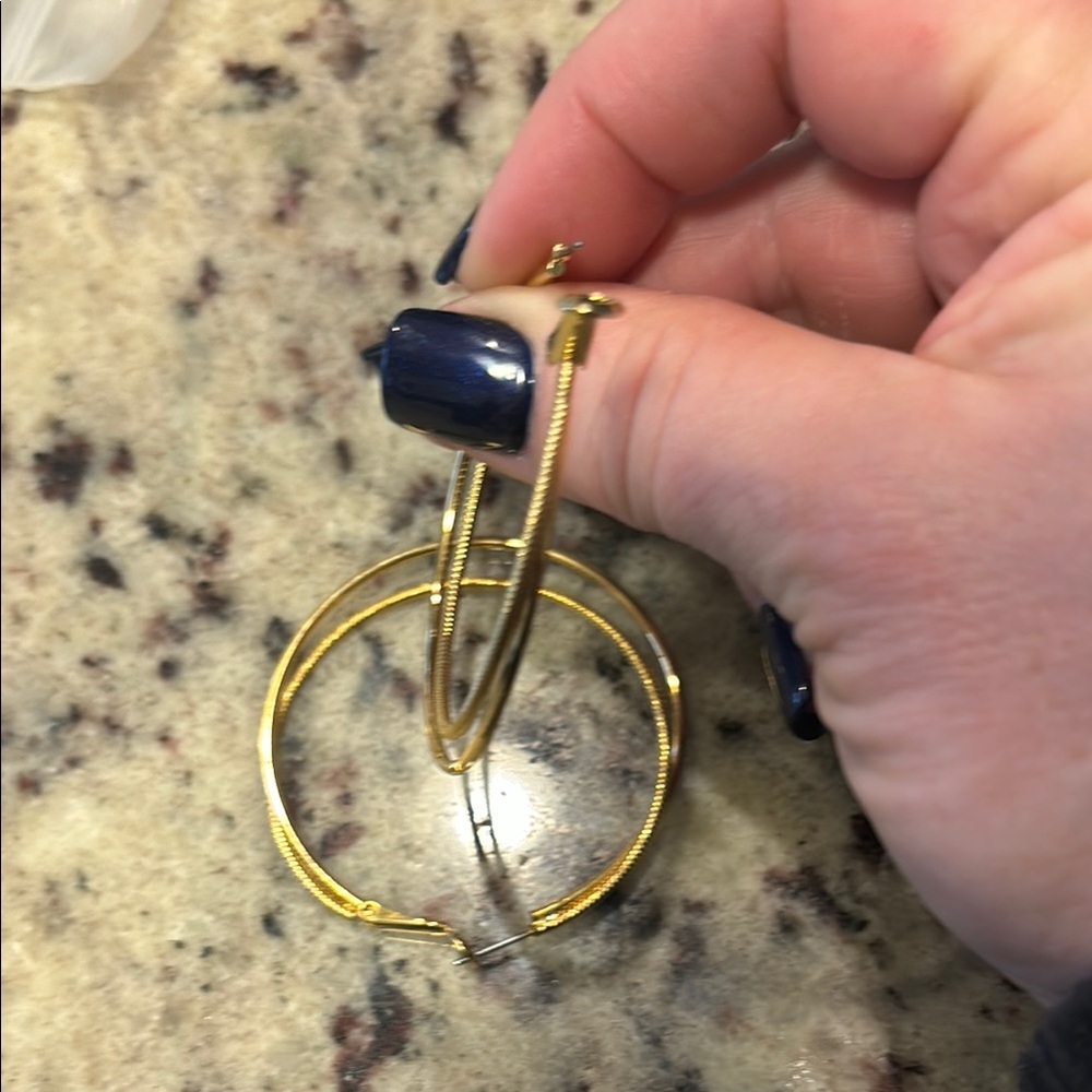 Elegant Gold Hoop Earrings vintage